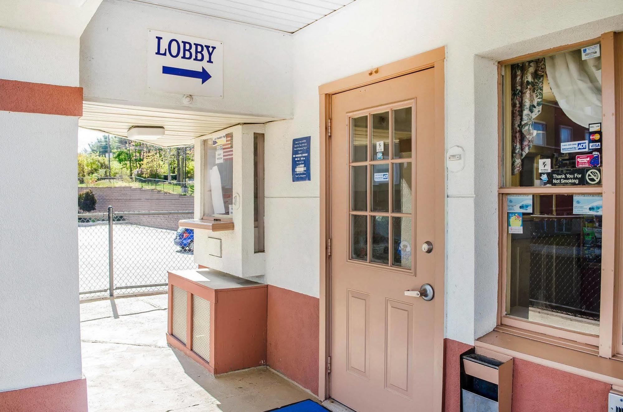 Rodeway Inn Harrisburg Ngoại thất bức ảnh