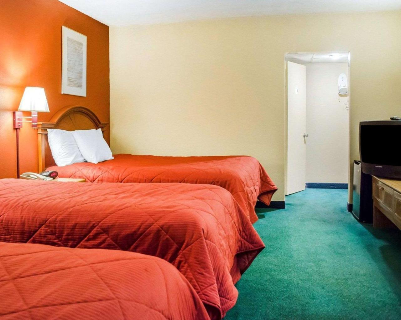 Rodeway Inn Harrisburg Ngoại thất bức ảnh