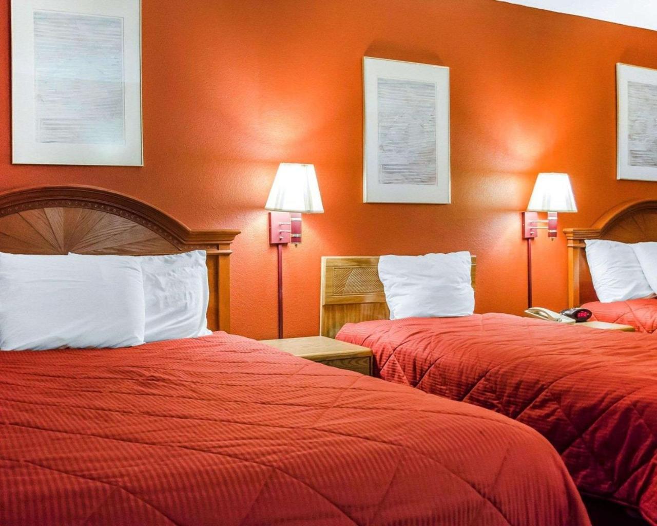 Rodeway Inn Harrisburg Ngoại thất bức ảnh
