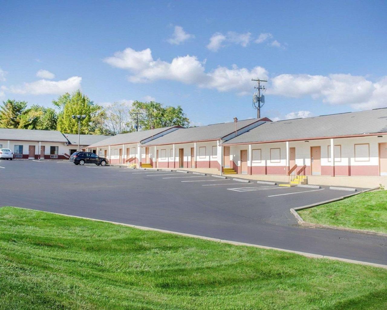 Rodeway Inn Harrisburg Ngoại thất bức ảnh