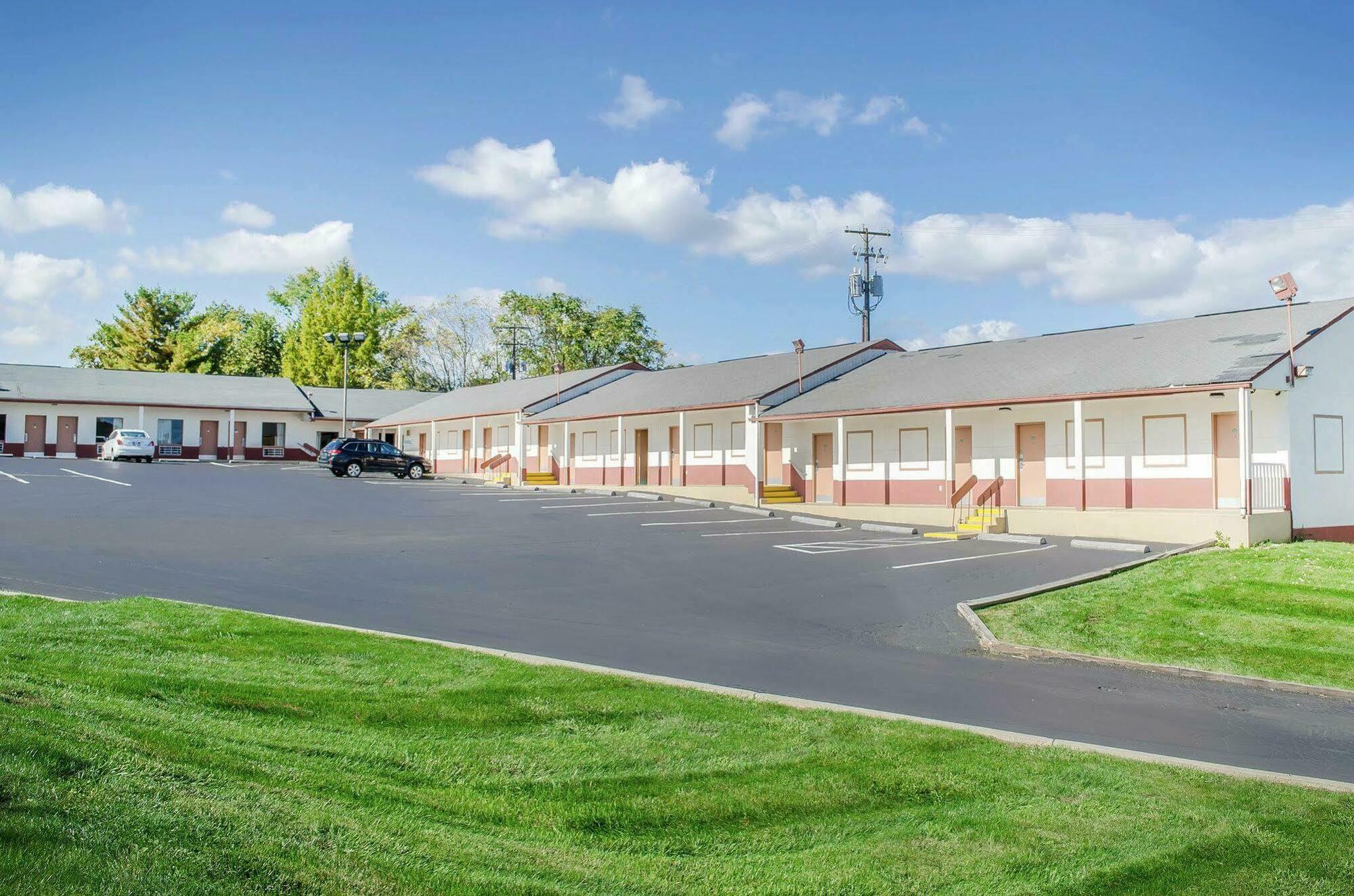 Rodeway Inn Harrisburg Ngoại thất bức ảnh
