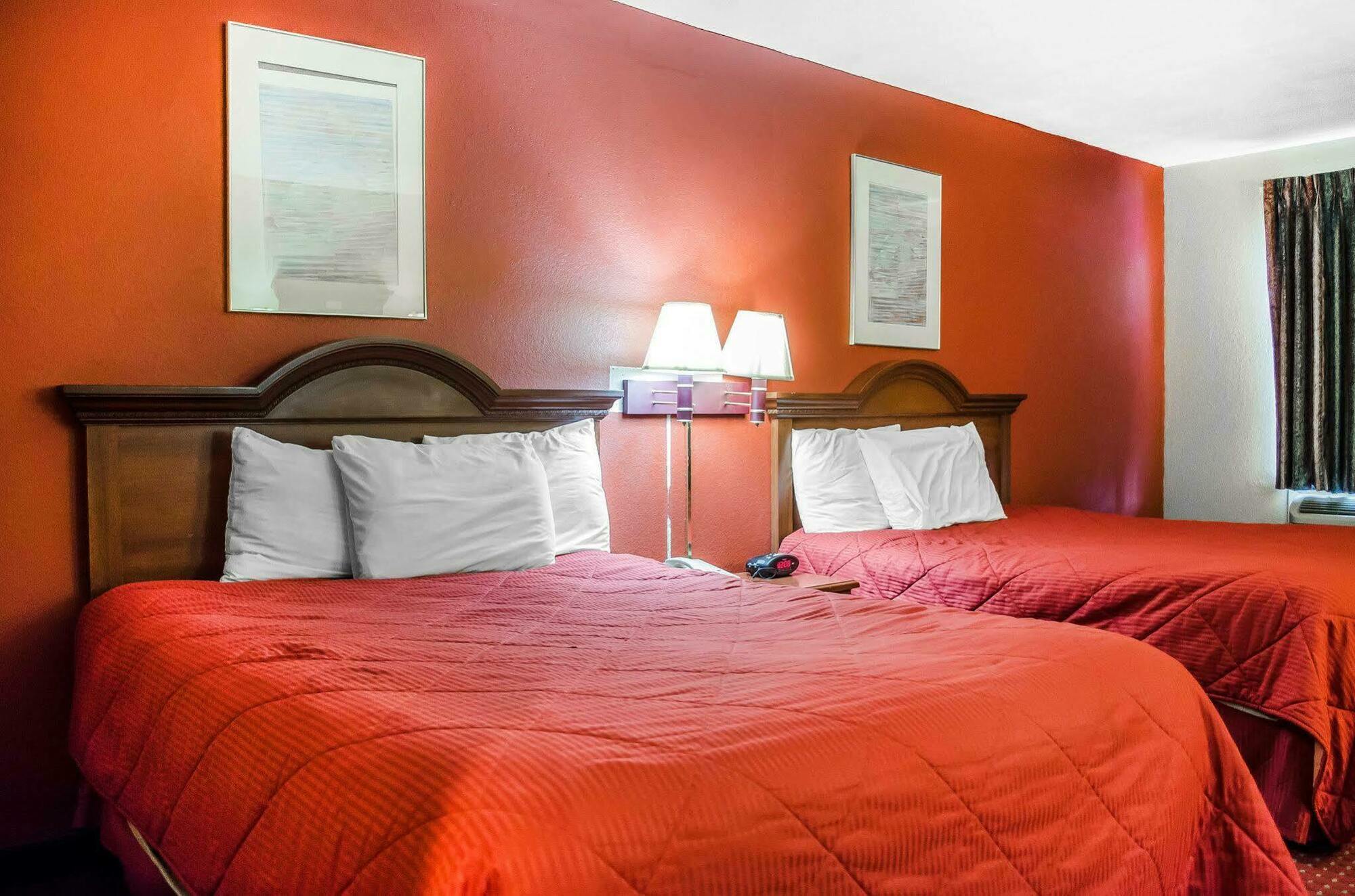 Rodeway Inn Harrisburg Ngoại thất bức ảnh